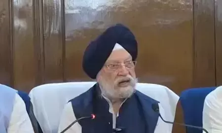 मई 2022 से मई 2026 तक दुनिया में बढ़े पेट्रोल के दाम, भारत में 3.1 प्रतिशत घटे: हरदीप सिंह पुरी मई 2022 से मई 2026 तक दुनिया में बढ़े पेट्रोल के दाम, भारत में 3.1 प्रतिशत घटे: हरदीप सिंह पुरी