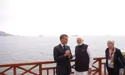 पीएम मोदी और फ्रांस के राष्ट्रपति मैक्रों ने नीस में विला केर्लियोस का किया दौरा पीएम मोदी और फ्रांस के राष्ट्रपति मैक्रों ने नीस में विला केर्लियोस का किया दौरा