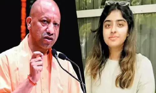 अदिति यादव पर आपत्तिजनक टिप्पणी से गरमाई सियासत, सीएम योगी ने दिए कार्रवाई के निर्देश, अखिलेश-डिंपल का पलटवार अदिति यादव पर आपत्तिजनक टिप्पणी से गरमाई सियासत, सीएम योगी ने दिए कार्रवाई के निर्देश, अखिलेश-डिंपल का पलटवार