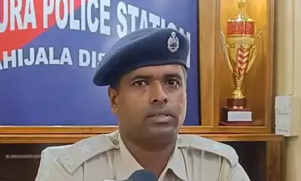 त्रिपुरा पुलिस की कार्रवाई, मिट्टी के नीचे ड्रम में छिपाकर रखा 129 किलो गांजा जब्त