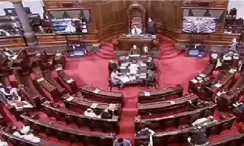 राज्यसभा में बदल रहा सियासी गणित, एनडीए दो-तिहाई बहुमत के करीब; टीएमसी में टूट का असर संसद तक राज्यसभा में बदल रहा सियासी गणित, एनडीए दो-तिहाई बहुमत के करीब; टीएमसी में टूट का असर संसद तक