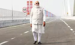 पीएम मोदी ने नया भारत निर्माण के 12 साल पूरे होने पे दोहराया नयी पीढ़ी के इंफ्रास्ट्रक्चर का विजन पीएम मोदी ने नया भारत निर्माण के 12 साल पूरे होने पे दोहराया नयी पीढ़ी के इंफ्रास्ट्रक्चर का विजन
