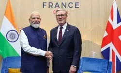 जी-7 सम‍िट में पीएम मोदी-स्टार्मर की मुलाकात, व्यापार से एआई तक कई मुद्दों पर हुई चर्चा