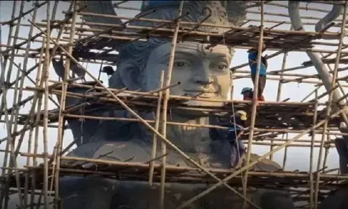 बांग्लादेश में राम प्रतिमा निर्माण पर विवाद, धमकियों के बाद मंदिर समिति ने रोका काम बांग्लादेश में राम प्रतिमा निर्माण पर विवाद, धमकियों के बाद मंदिर समिति ने रोका काम