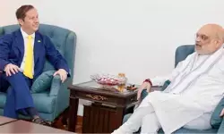 अमेरिकी राजदूत गोर की अमित शाह से मुलाकात में कई मुद्दों पर हुई चर्चा अमेरिकी राजदूत गोर की अमित शाह से मुलाकात में कई मुद्दों पर हुई चर्चा