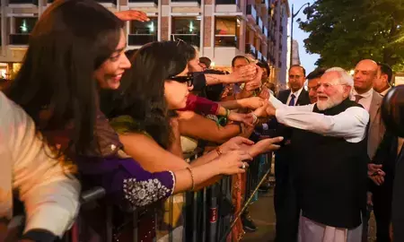 भारत-फ्रांस के संबंधों को भारतीय समुदाय ने किया मजबूत: पीएम मोदी भारत-फ्रांस के संबंधों को भारतीय समुदाय ने किया मजबूत: पीएम मोदी