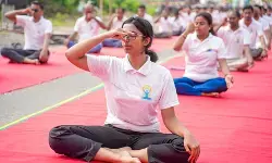 भोपाल: अंतरराष्ट्रीय योग दिवस पर एम्स में हेल्दी एजिंग के लिए योग