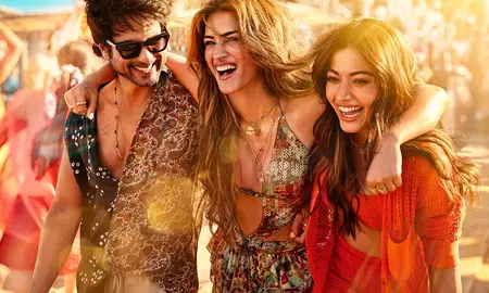 कॉकटेल 2 की फिल्म रिव्यू में छाए शाहिद, रश्मिका और कृति सेनन कॉकटेल 2 की फिल्म रिव्यू में छाए शाहिद, रश्मिका और कृति सेनन