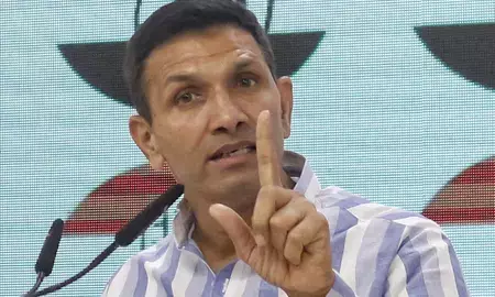 सरकार ने आदिवासियों के अधिकारों पर डाका डाला: जीतू पटवारी सरकार ने आदिवासियों के अधिकारों पर डाका डाला: जीतू पटवारी