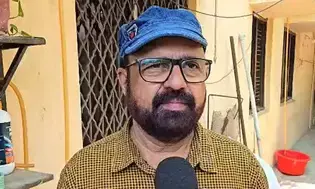 नीट कैंडिडेट को अबू धाबी परीक्षा सेंटर आवंटित हुआ, पिता-बोले सदमे में है बेटा नीट कैंडिडेट को अबू धाबी परीक्षा सेंटर आवंटित हुआ, पिता-बोले सदमे में है बेटा