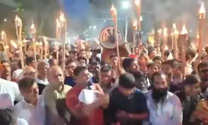 बांग्लादेश में भगवान राम की मूर्ति के अपमान मामले में प्रदर्शन तेज, हजारों हिंदुओं ने ढाका में किया मार्च बांग्लादेश में भगवान राम की मूर्ति के अपमान मामले में प्रदर्शन तेज, हजारों हिंदुओं ने ढाका में किया मार्च