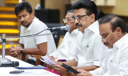 तमिलनाडु : स्टालिन ने नान मुधलवन स्कीम का नाम बदलने की आलोचना की
