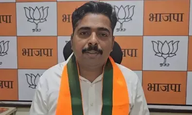 संजय राउत और उद्धव ठाकरे पर भड़के नवनाथ बन, बोले- बयानबाजी और नौटंकी बंद करें संजय राउत और उद्धव ठाकरे पर भड़के नवनाथ बन, बोले- बयानबाजी और नौटंकी बंद करें