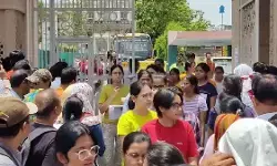 NEET Exam 2026: क्या लेकर जाएं, क्या पहनें? परीक्षा केंद्र जाने से पहले जान लें सभी जरूरी नियम NEET Exam 2026: क्या लेकर जाएं, क्या पहनें? परीक्षा केंद्र जाने से पहले जान लें सभी जरूरी नियम