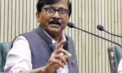 अमित शाह के ‘असली शिवसेना’ वाले बयान पर संजय राउत का हमला, पीएम बनने की चाह में कर रहे राजनीति अमित शाह के ‘असली शिवसेना’ वाले बयान पर संजय राउत का हमला, पीएम बनने की चाह में कर रहे राजनीति