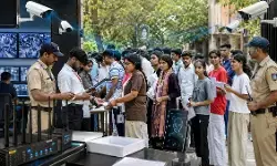 शिक्षा पर जागरुक हुआ समाज शिक्षा पर जागरुक हुआ समाज