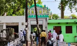 जबर्दस्त का ठेंगा, जबर मारे रोबन न दे!