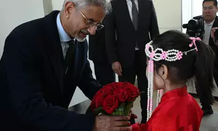 मंगोलिया पहुंचे भारत के विदेश मंत्री डॉ. एस. जयशंकर मंगोलिया पहुंचे भारत के विदेश मंत्री डॉ. एस. जयशंकर