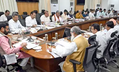 हरियाणा कैबिनेट ने ऑनलाइन ट्रांसफर पॉलिसी को मंजूरी दी, महिला आयोग का विस्तार किया