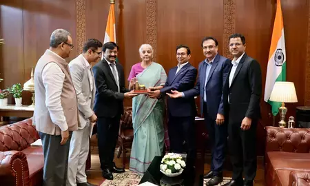 वर्ल्ड बैंक के एग्जीक्यूटिव डायरेक्टर, एनपीसीआई के सीईओ और प्रतिनिधियों से वित्त मंत्री सीतारमण ने की मुलाकात वर्ल्ड बैंक के एग्जीक्यूटिव डायरेक्टर, एनपीसीआई के सीईओ और प्रतिनिधियों से वित्त मंत्री सीतारमण ने की मुलाकात