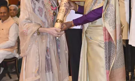 आर माधवन को पद्म श्री, अलका-ममूटी को पद्म भूषण से नवाजा गया आर माधवन को पद्म श्री, अलका-ममूटी को पद्म भूषण से नवाजा गया