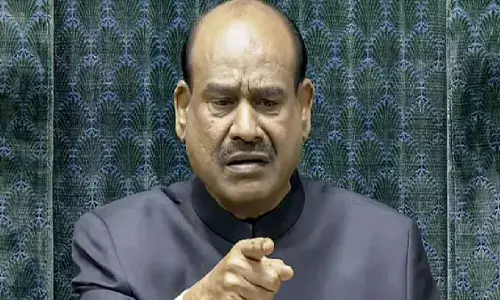 मानसून सत्र से पहले टीएमसी और शिवसेना (यूबीटी) के बागी सांसदों पर आ सकता है बड़ा फैसला, स्पीकर के निर्णय पर टिकी नजरें