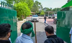 पटना का चर्चित 10 सर्कुलर रोड बंगला जल्द होगा खाली, राबड़ी देवी ने शुरू की शिफ्टिंग