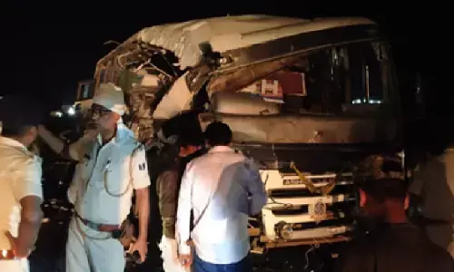 झारखंड के रामगढ़ में भीषण सड़क हादसा, यात्री वाहन और ट्रक की टक्कर में 7 लोगों की मौत