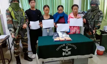 मिजोरम: तीन ड्रग रैकेट का भंडाफोड़, 6 गिरफ्तार और 1.31 करोड़ रुपए की हेरोइन जब्त मिजोरम: तीन ड्रग रैकेट का भंडाफोड़, 6 गिरफ्तार और 1.31 करोड़ रुपए की हेरोइन जब्त