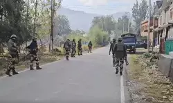 कश्मीर में नार्को-टेरर नेटवर्क पर एसआईए का शिकंजा, भगोड़े आरोपी के खिलाफ उद्घोषणा जारी कश्मीर में नार्को-टेरर नेटवर्क पर एसआईए का शिकंजा, भगोड़े आरोपी के खिलाफ उद्घोषणा जारी