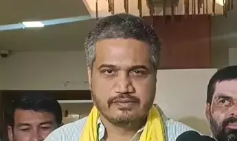 विधायक रोहित पवार का आरोप- 70 प्रतिशत किसान कर्जमाफी से रह जाएंगे वंचित, राम मंदिर और उद्धव के दौरे पर भी दिया जवाब विधायक रोहित पवार का आरोप- 70 प्रतिशत किसान कर्जमाफी से रह जाएंगे वंचित, राम मंदिर और उद्धव के दौरे पर भी दिया जवाब