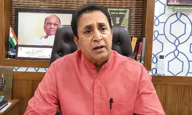 महाराष्ट्र टीईटी पेपर लीक पर विपक्ष हमलावर, अनिल देशमुख और नसीम खान ने सरकार से मांगी जवाबदेही महाराष्ट्र टीईटी पेपर लीक पर विपक्ष हमलावर, अनिल देशमुख और नसीम खान ने सरकार से मांगी जवाबदेही