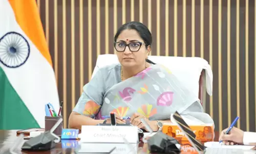दिल्ली सरकार की बड़ी कार्रवाई: दवा खरीद एजेंसी में सात अधिकारी-कर्मचारी निलंबित दिल्ली सरकार की बड़ी कार्रवाई: दवा खरीद एजेंसी में सात अधिकारी-कर्मचारी निलंबित