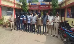 त्रिपुरा : दो दिन चले अभियान के दौरान आठ बांग्लादेशी पकड़े गए; घुसपैठ नेटवर्क की जांच कर रही पुलिस त्रिपुरा : दो दिन चले अभियान के दौरान आठ बांग्लादेशी पकड़े गए; घुसपैठ नेटवर्क की जांच कर रही पुलिस