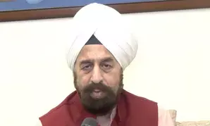 राहुल ने विदेश दौरों पर करीब 64 करोड़ रुपए खर्च किए, जबकि उनकी आय इतनी नहीं है: आरपी सिंह राहुल ने विदेश दौरों पर करीब 64 करोड़ रुपए खर्च किए, जबकि उनकी आय इतनी नहीं है: आरपी सिंह