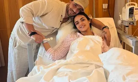 अस्पताल में मना जन्मदिन, अली गोनी ने जैस्मिन भसीन के जल्द स्वस्थ होने की दुआ की अस्पताल में मना जन्मदिन, अली गोनी ने जैस्मिन भसीन के जल्द स्वस्थ होने की दुआ की