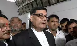 राम मंदिर चढ़ावा मामले में फैजाबाद बार एसोसिएशन का बड़ा फैसला, आरोपियों की पैरवी नहीं करेंगे सदस्य वकील राम मंदिर चढ़ावा मामले में फैजाबाद बार एसोसिएशन का बड़ा फैसला, आरोपियों की पैरवी नहीं करेंगे सदस्य वकील