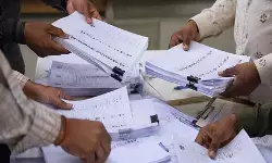 कर्नाटक में मतदाता सूची के एसआईआर की शुरुआत, ईसी ने इसे पारदर्शी प्रक्रिया बताया कर्नाटक में मतदाता सूची के एसआईआर की शुरुआत, ईसी ने इसे पारदर्शी प्रक्रिया बताया