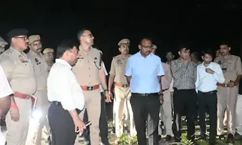 फिरोजाबाद में कहर: आंधी तूफान ने ली पांच जानें फिरोजाबाद में कहर: आंधी तूफान ने ली पांच जानें