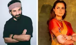 ‘रिवाल्वर रानी’ में कंगना के साथ किसिंग सीन पर बोले वीरदास, कंगना थीं पेशेवर, बाकी कहानी है काल्पनिक ‘रिवाल्वर रानी’ में कंगना के साथ किसिंग सीन पर बोले वीरदास, कंगना थीं पेशेवर, बाकी कहानी है काल्पनिक