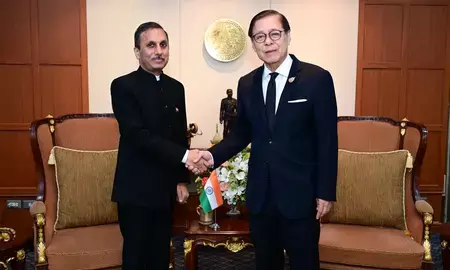 रणनीतिक साझेदारी मजबूत करने पर भारत और थाईलैंड में हुई अहम चर्चा रणनीतिक साझेदारी मजबूत करने पर भारत और थाईलैंड में हुई अहम चर्चा
