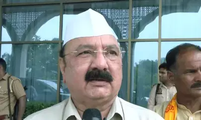 अयोध्या में कांग्रेस नेताओं की नजरबंदी पर सियासत तेज, पार्टी नेता बोले-डरी हुई है भाजपा सरकार