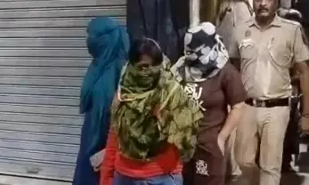 दिल्ली पुलिस ने स्पा की आड़ में चल रहे सेक्स रैकेट का किया भंडाफोड़, सरगना गिरफ्तार दिल्ली पुलिस ने स्पा की आड़ में चल रहे सेक्स रैकेट का किया भंडाफोड़, सरगना गिरफ्तार