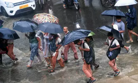 रायगढ़ में मूसलधार बारिश का कहर, आज सभी स्कूलों और आंगनवाड़ियों में अवकाश रायगढ़ में मूसलधार बारिश का कहर, आज सभी स्कूलों और आंगनवाड़ियों में अवकाश