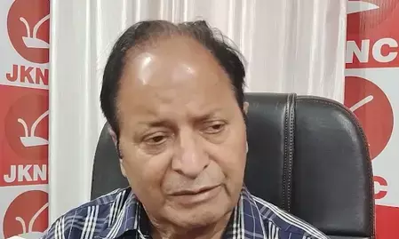 भारत-पाक संबंध सुधारने की पहल का स्वागत, शेख बशीर बोले- हर विवाद का समाधान केवल बातचीत से संभव भारत-पाक संबंध सुधारने की पहल का स्वागत, शेख बशीर बोले- हर विवाद का समाधान केवल बातचीत से संभव