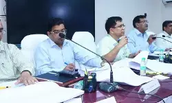 मेरठ पहुंची नियोजन समिति, बिजली बंबा बाईपास स्थित योजना से संबंधित किसानो की समस्याओं को सुना मेरठ पहुंची नियोजन समिति, बिजली बंबा बाईपास स्थित योजना से संबंधित किसानो की समस्याओं को सुना