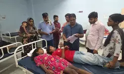 बिहार: गोपालगंज में फूड प्वाइजनिंग से 10 बच्चों समेत 12 लोग बीमार, फेंसा खाने के बाद बिगड़ी तबीयत बिहार: गोपालगंज में फूड प्वाइजनिंग से 10 बच्चों समेत 12 लोग बीमार, फेंसा खाने के बाद बिगड़ी तबीयत