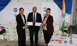भारत ने नाउरू को दी स्वास्थ्य सहायता मेडिकल सामग्री की भेंट भारत ने नाउरू को दी स्वास्थ्य सहायता मेडिकल सामग्री की भेंट