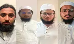 गुजरात में जैश-ए-मोहम्मद का स्लीपर सेल बनाने की साजिश नाकाम, 8 संदिग्ध आतंकी गिरफ्तार; पाकिस्तान से जुड़े थे तार गुजरात में जैश-ए-मोहम्मद का स्लीपर सेल बनाने की साजिश नाकाम, 8 संदिग्ध आतंकी गिरफ्तार; पाकिस्तान से जुड़े थे तार