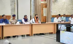 भारत-नेपाल सीमा पर गैर कानूनी गतिविधियों पर पूर्ण निगरानी रखें: सीएम सम्राट चौधरी भारत-नेपाल सीमा पर गैर कानूनी गतिविधियों पर पूर्ण निगरानी रखें: सीएम सम्राट चौधरी